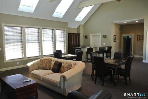 140 Kyles Way Shelton CT 06484