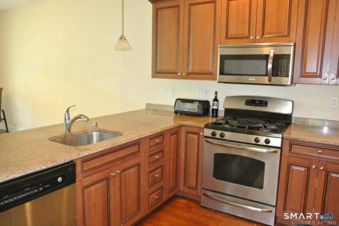 140 Kyles Way Shelton CT 06484