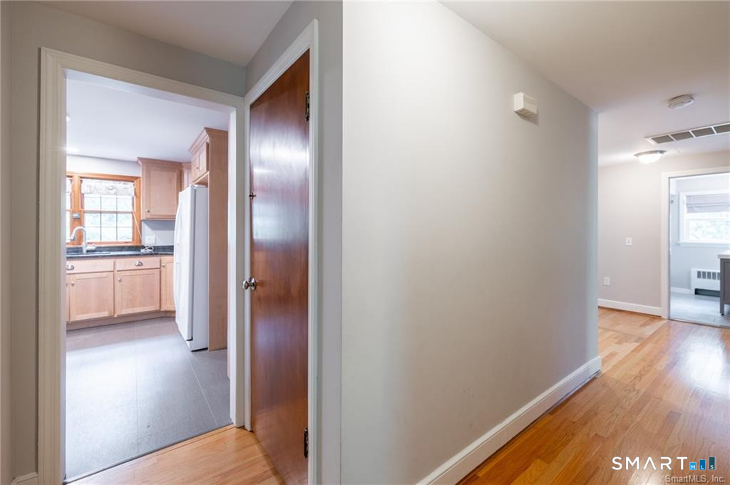 37 Old Wheeler Lane Avon CT 06001