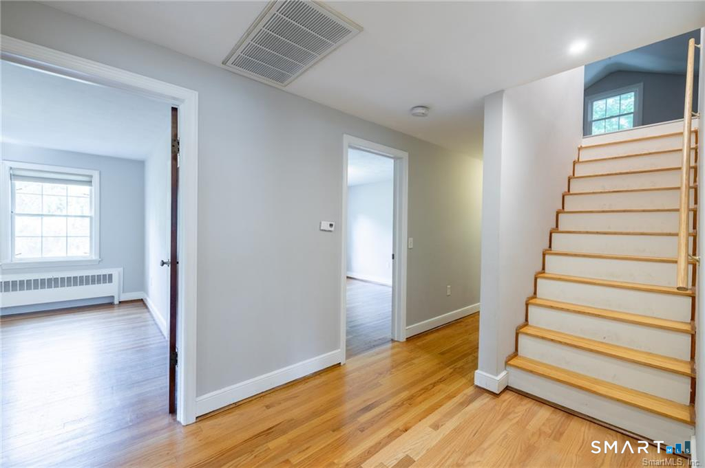 37 Old Wheeler Lane Avon CT 06001