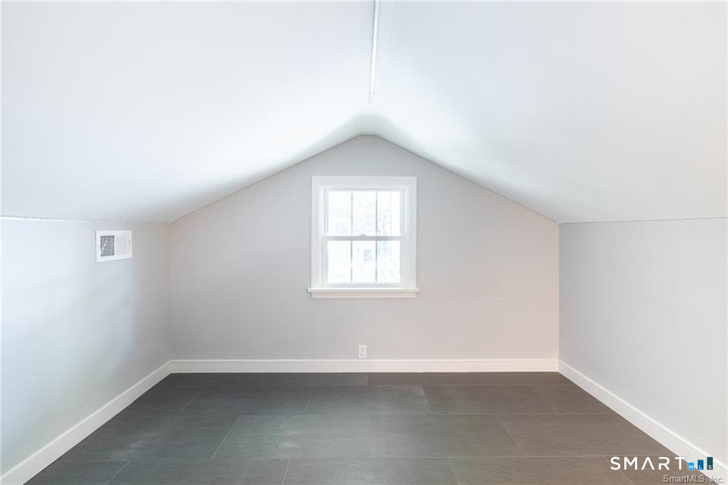 37 Old Wheeler Lane Avon CT 06001