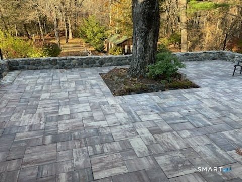 37 Old Wheeler Lane Avon CT 06001