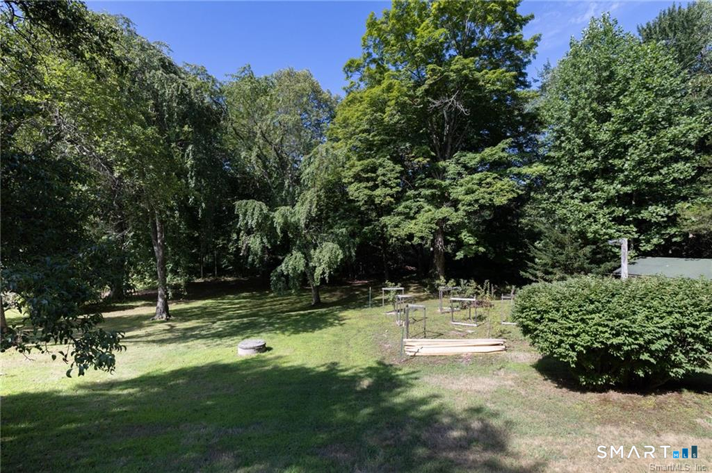 37 Old Wheeler Lane Avon CT 06001