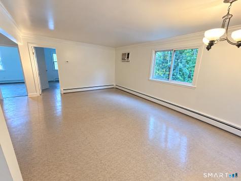 6 Main Street Redding CT 06776