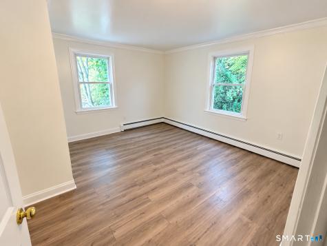 6 Main Street Redding CT 06776