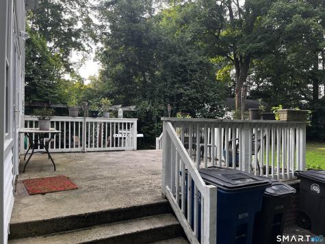 21 Elmwood Road New Haven CT 06515