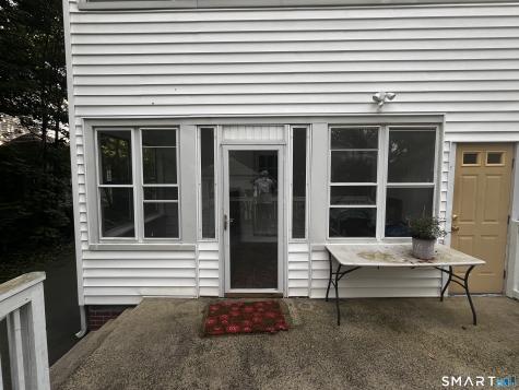 21 Elmwood Road New Haven CT 06515