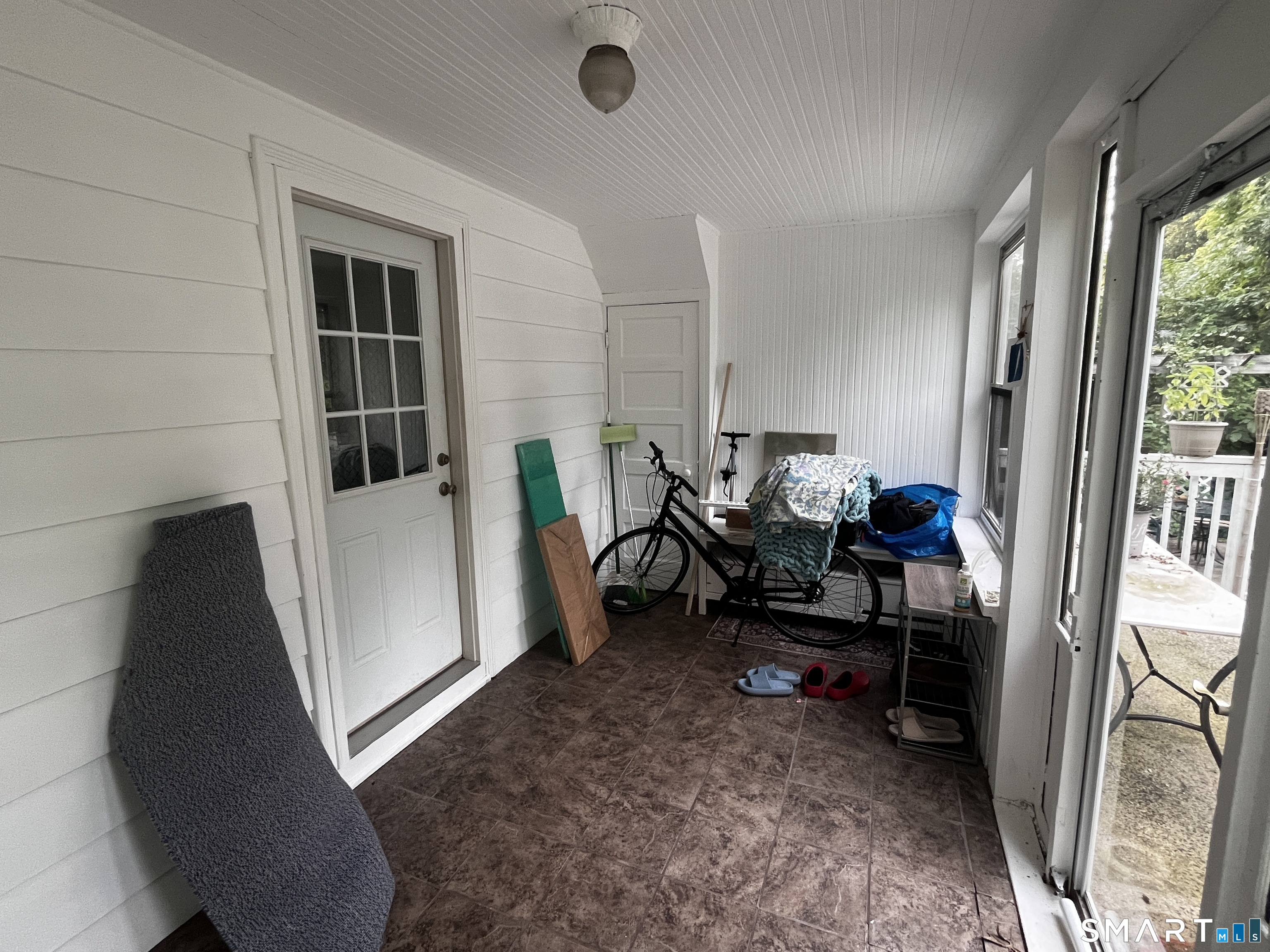 21 Elmwood Road New Haven CT 06515