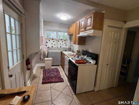 21 Elmwood Road New Haven CT 06515