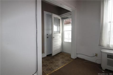 82 Douglas Street Hartford CT 06114