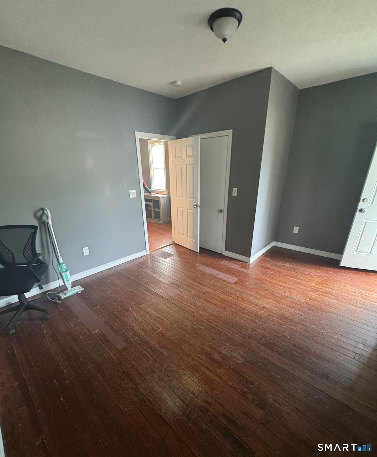 182 Hewitt Street Bridgeport CT 06607