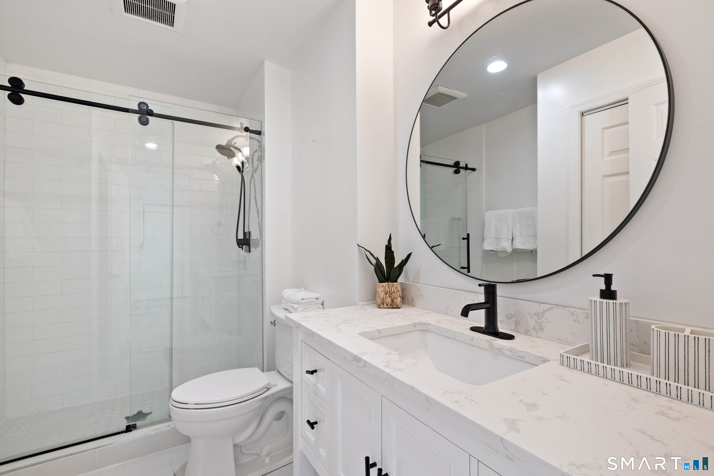 15 River Road Greenwich CT 06807
