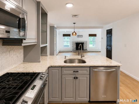 10 Evergreen Place Rocky Hill CT 06067