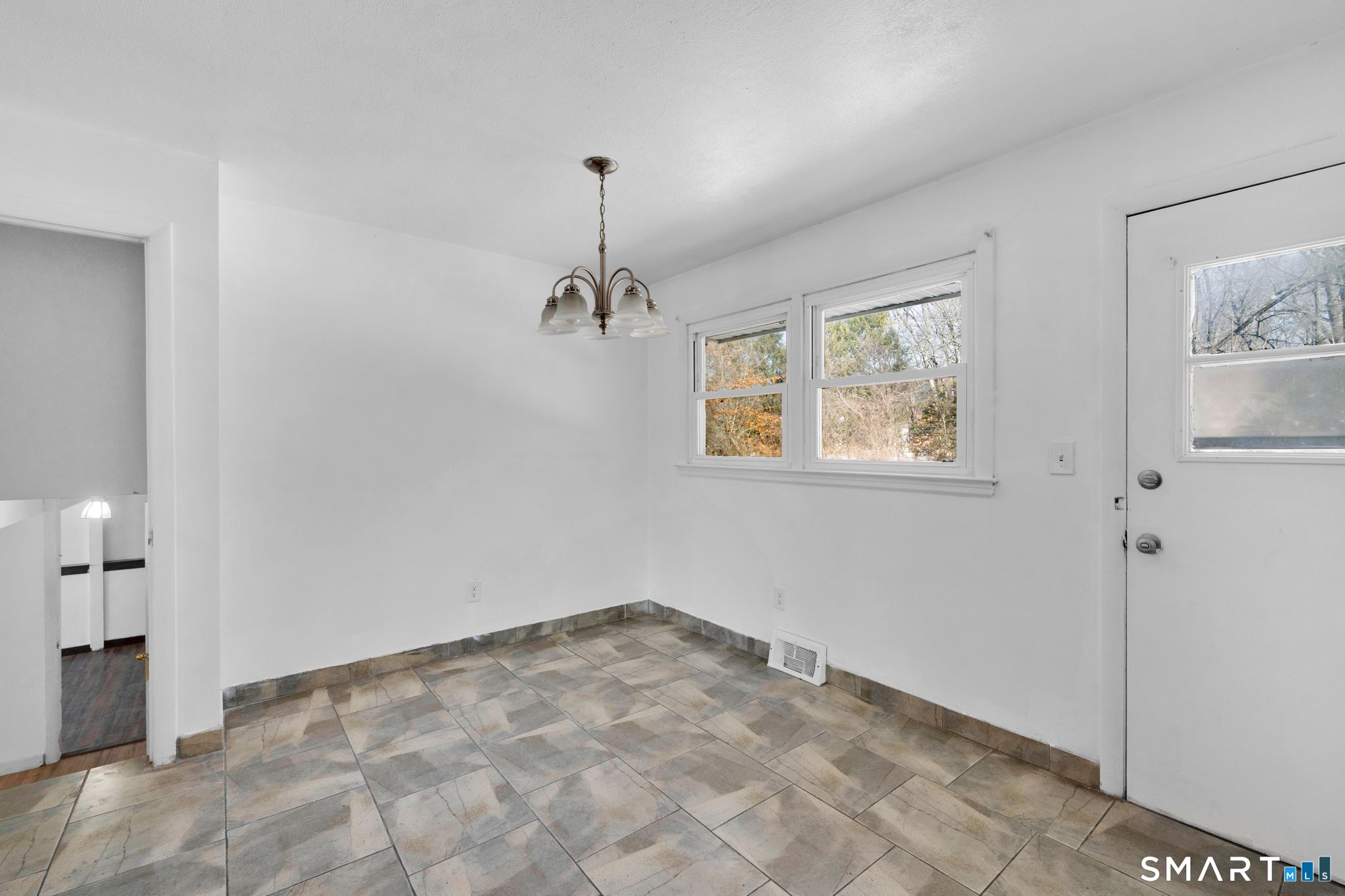 178 Kelly Road South Windsor CT 06074