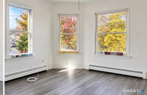 2086 East Main Street Waterbury CT 06705