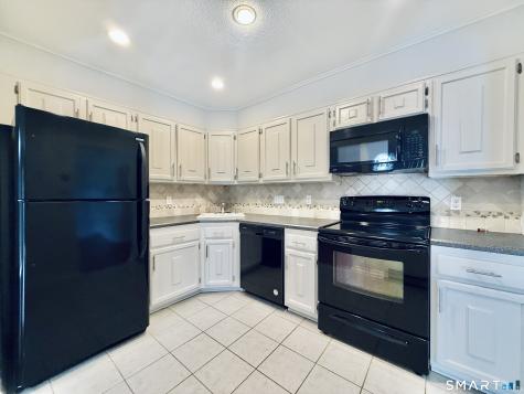 180 Colonial Road Stamford CT 06906