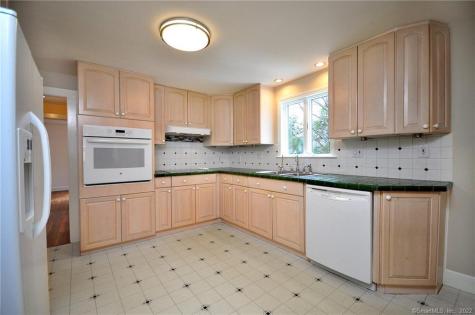 223 Firetown Road Simsbury CT 06070