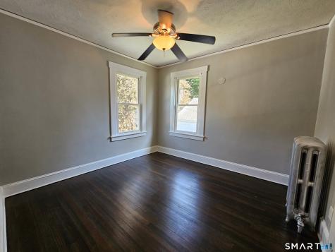 243 Oak Street Manchester CT 06040