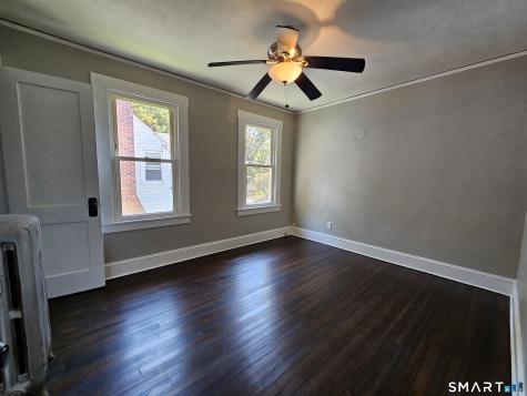 243 Oak Street Manchester CT 06040