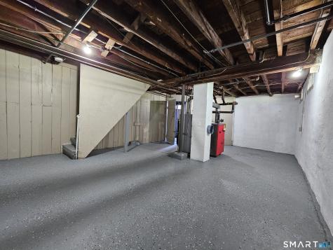 243 Oak Street Manchester CT 06040