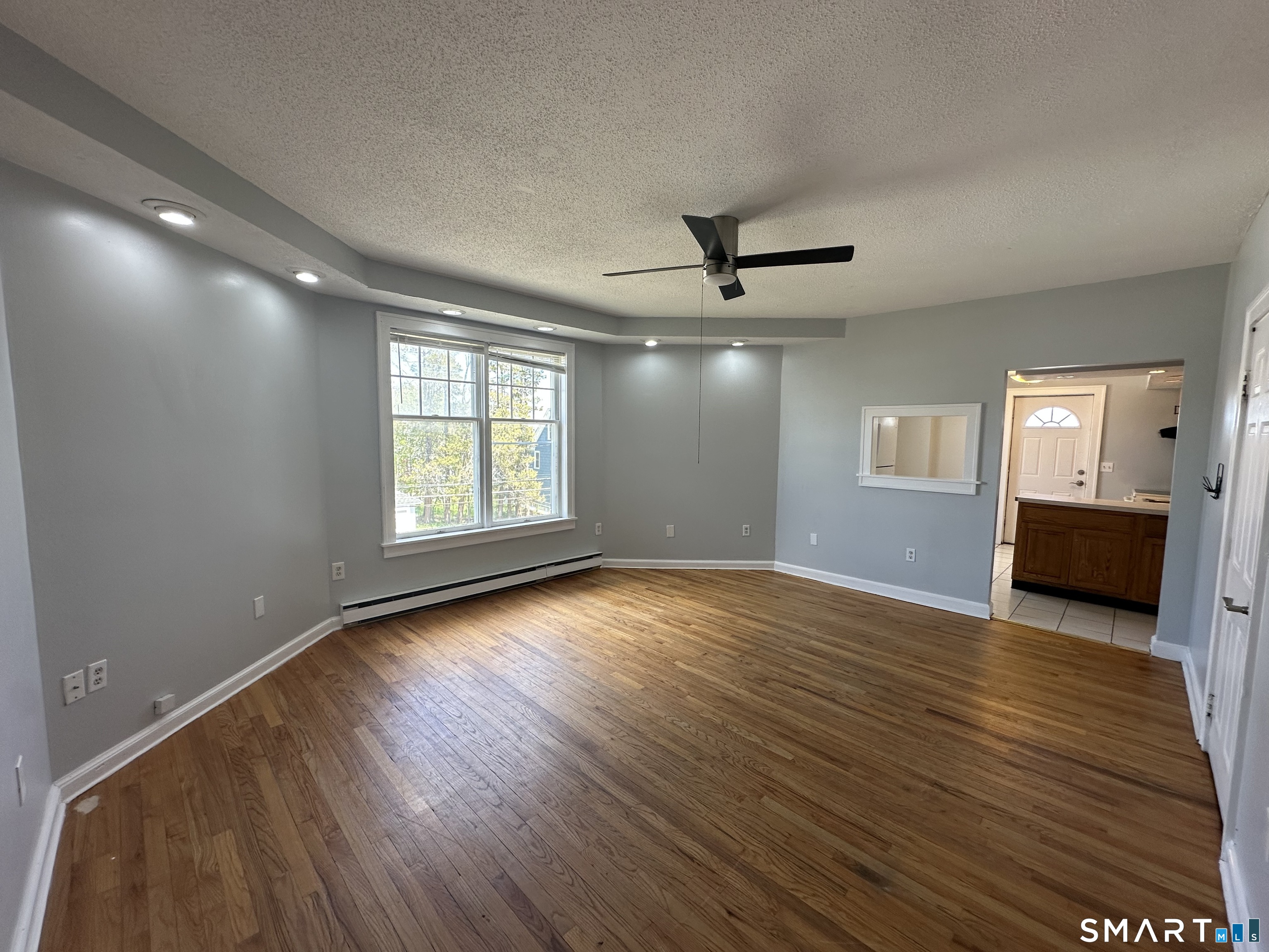 196 Ocean Avenue New London CT 06320