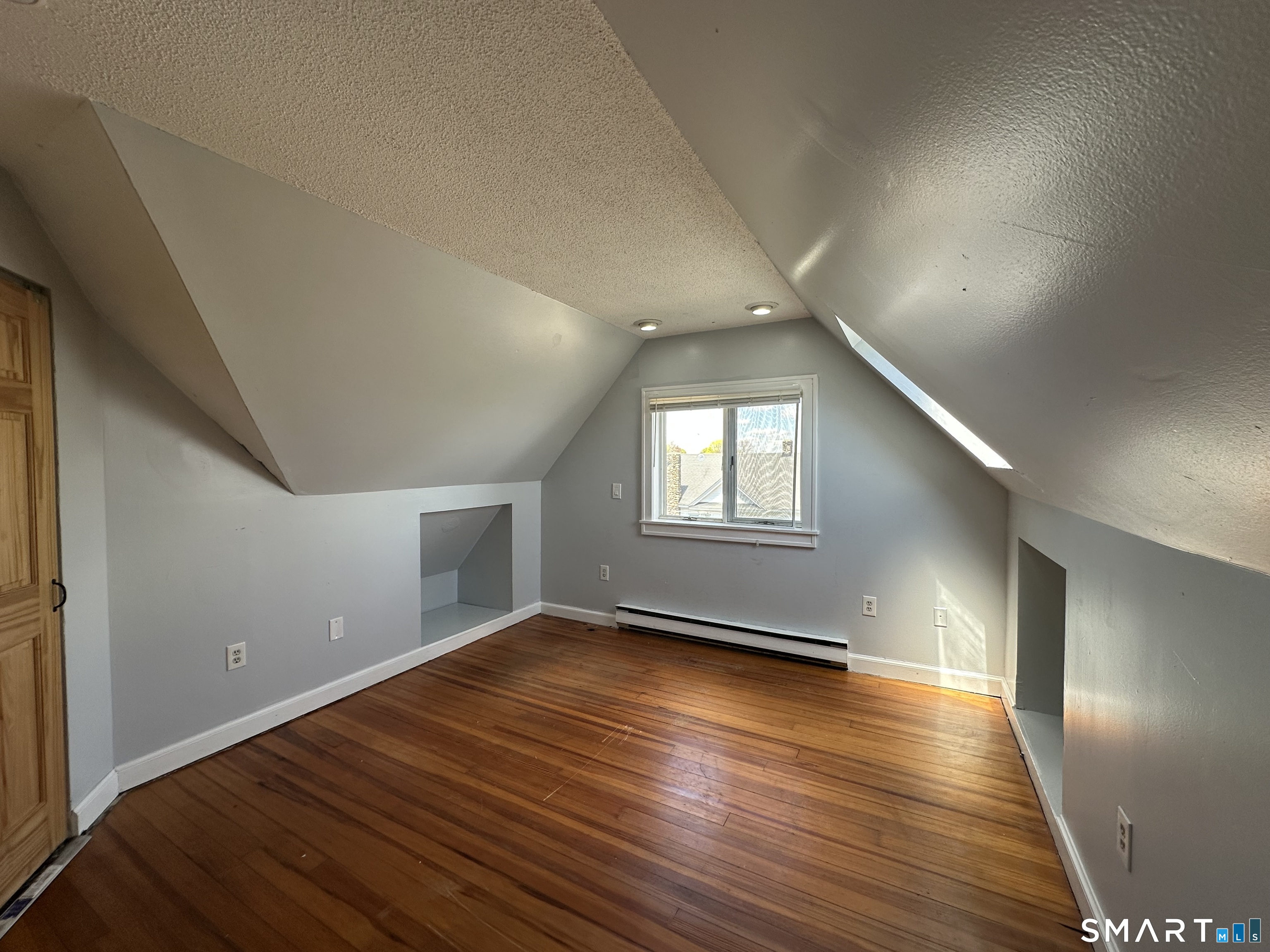 196 Ocean Avenue New London CT 06320