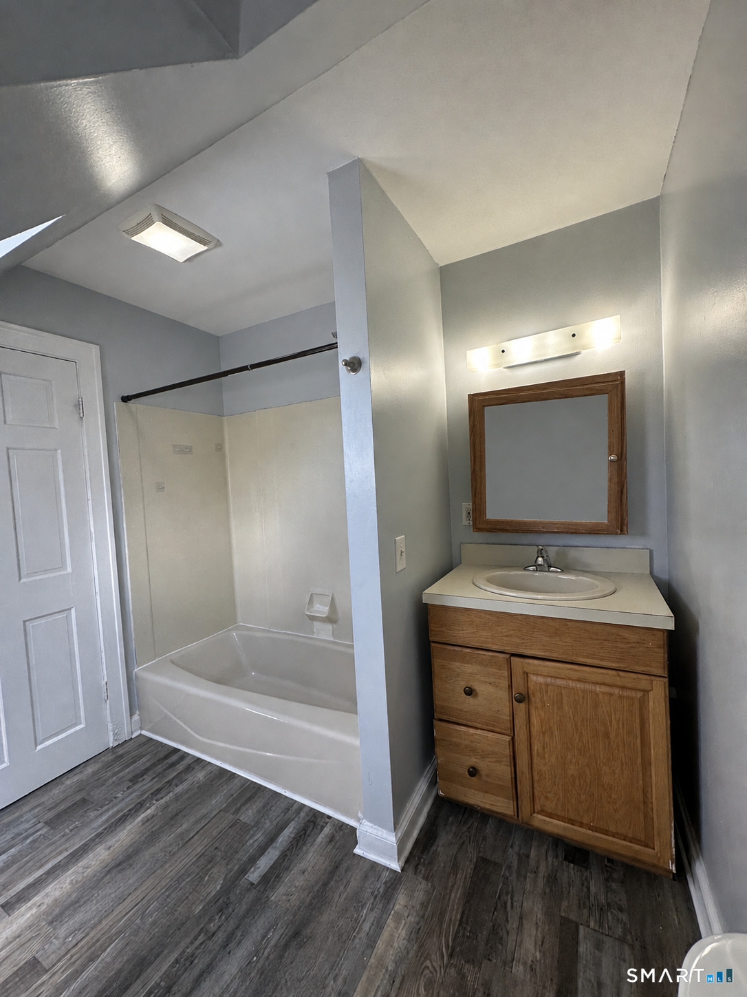 196 Ocean Avenue New London CT 06320
