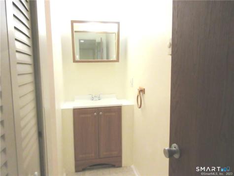 5 Nabby Road Danbury CT 06811