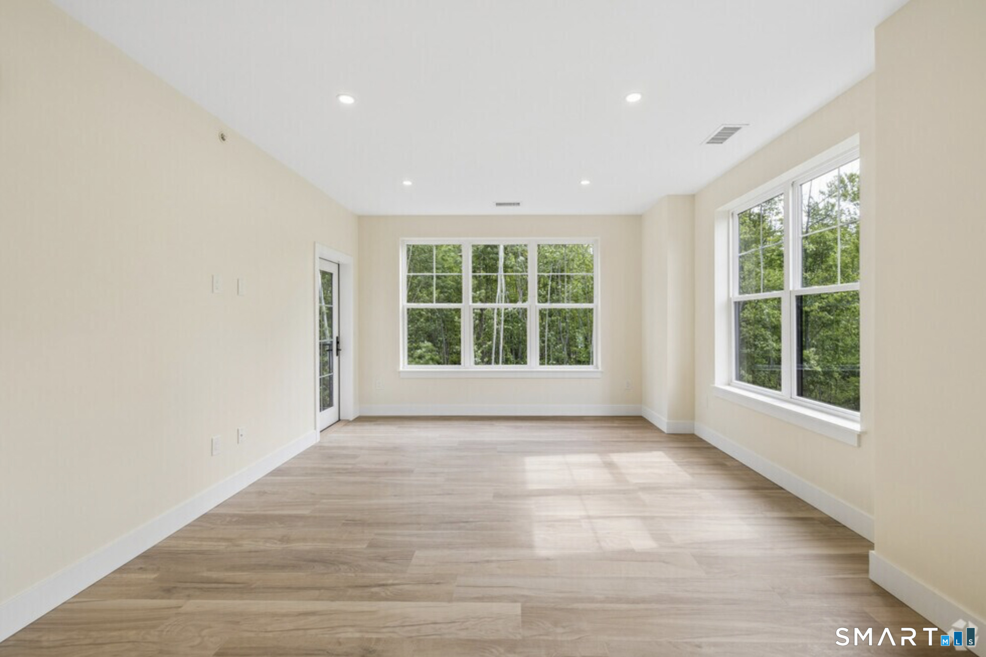 220 East Road Meriden CT 06450