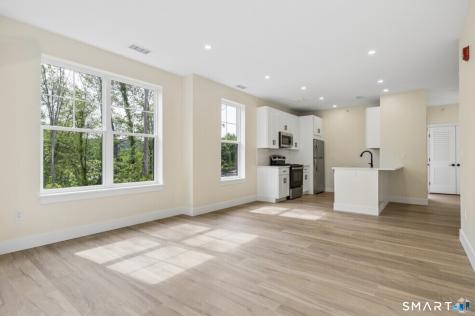 220 East Road Meriden CT 06450