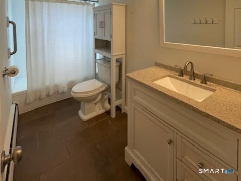21 Mcdermott Circle Hamden CT 06518