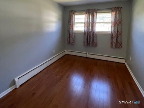 21 Mcdermott Circle Hamden CT 06518