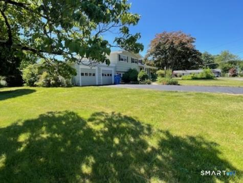 21 Mcdermott Circle Hamden CT 06518