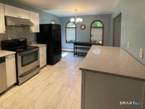 21 Mcdermott Circle Hamden CT 06518