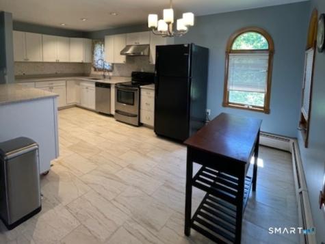 21 Mcdermott Circle Hamden CT 06518