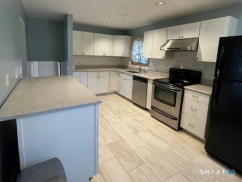 21 Mcdermott Circle Hamden CT 06518