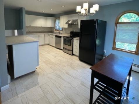 21 Mcdermott Circle Hamden CT 06518