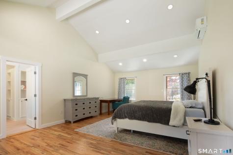 9 Woodcrest Lane Salisbury CT 06039
