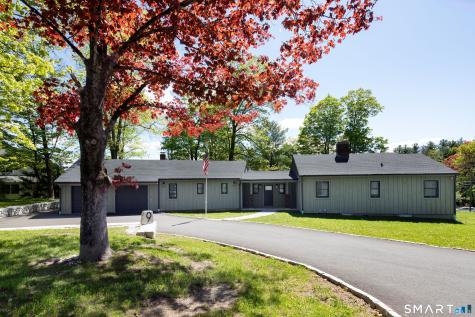 9 Woodcrest Lane Salisbury CT 06039