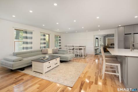 9 Woodcrest Lane Salisbury CT 06039