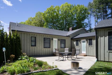 9 Woodcrest Lane Salisbury CT 06039