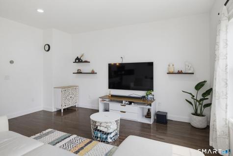 11 Red Rock Lane Manchester CT 06042