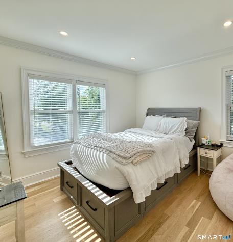 -225 Hoyt Street Darien CT 06820