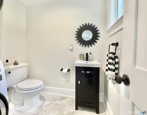-225 Hoyt Street Darien CT 06820
