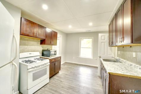 7 Ridgewood Street Waterbury CT 06710