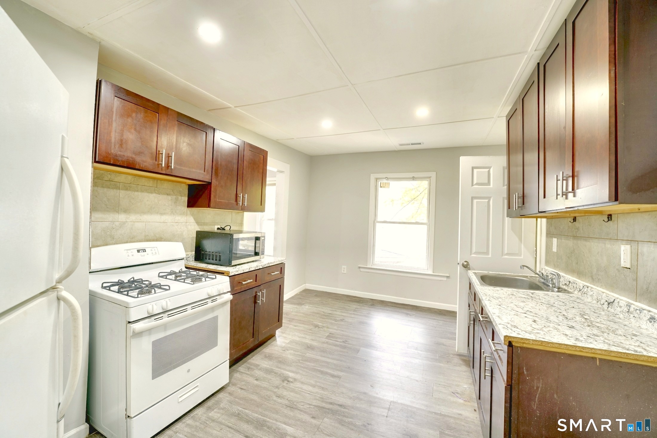 7 Ridgewood Street Waterbury CT 06710