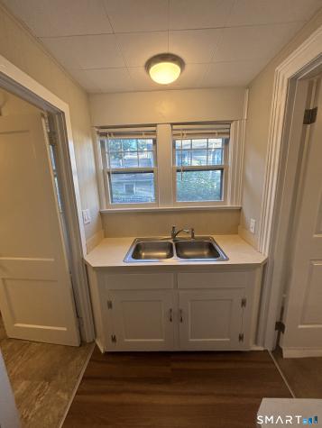 46 Chestnut Street Branford CT 06405