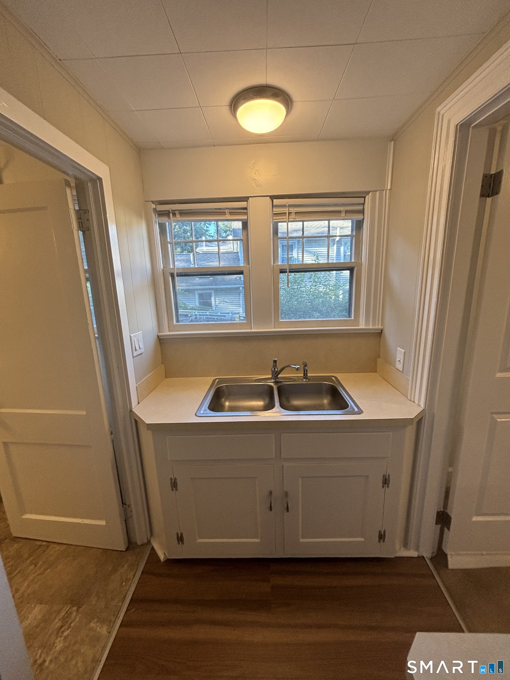 46 Chestnut Street Branford CT 06405