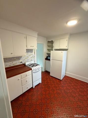 582 Kossuth Street Bridgeport CT 06608