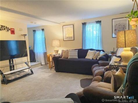 1 Russell Street Middletown CT 06457